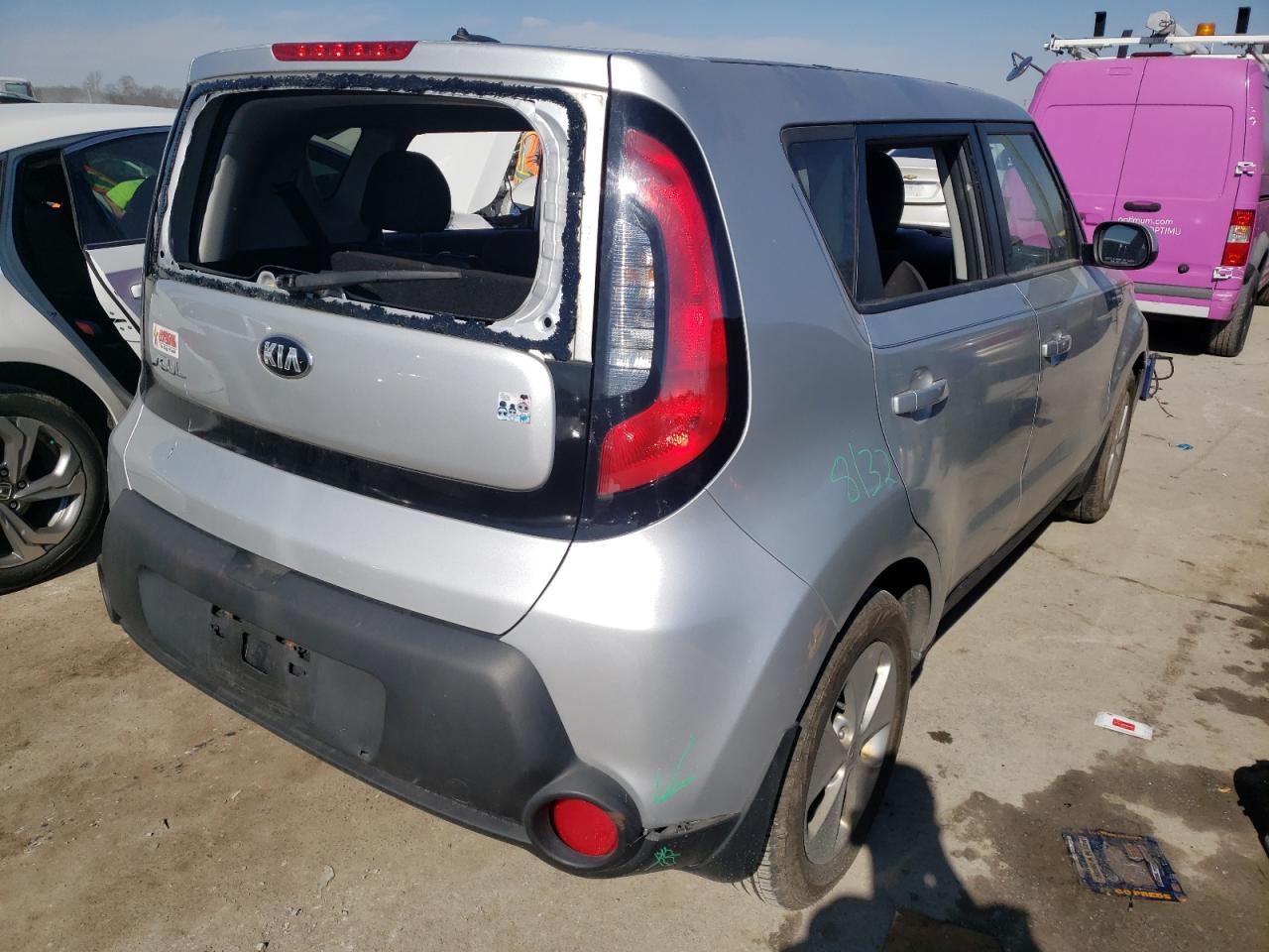 Photo 4 from auction – 2015 KIA SOUL with VIN KNDJN2A20F7775982