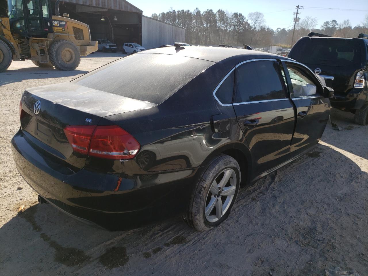 Photo 4 from auction – 2012 VOLKSWAGEN PASSAT SE with VIN 1VWBP7A3XCC065640