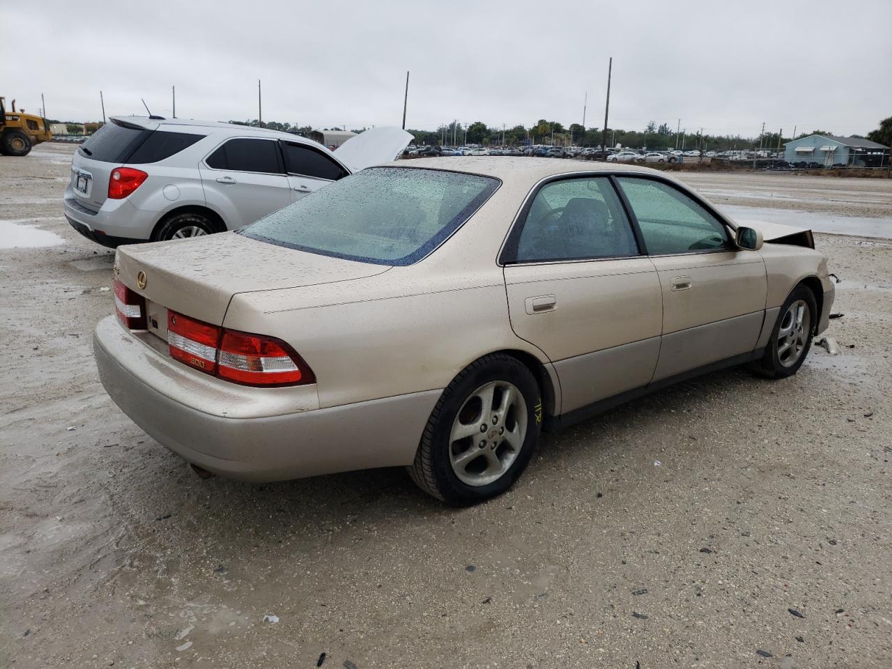 Photo 4 from auction – 2001 LEXUS ES 300 with VIN JT8BF28G310320952