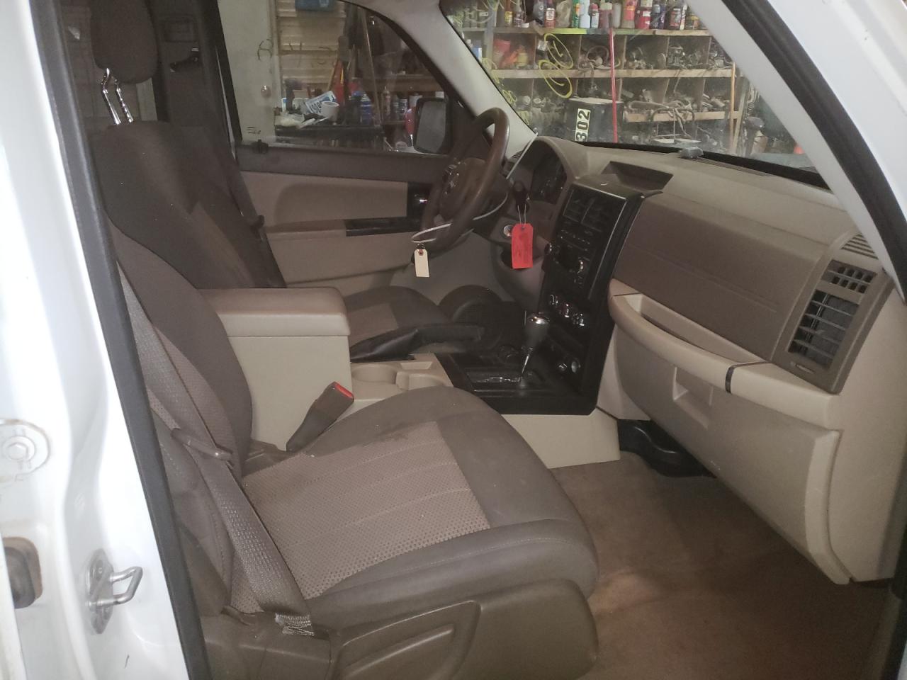 Photo 5 from auction – 2011 JEEP LIBERTY SP with VIN 1J4PN2GK9BW592687
