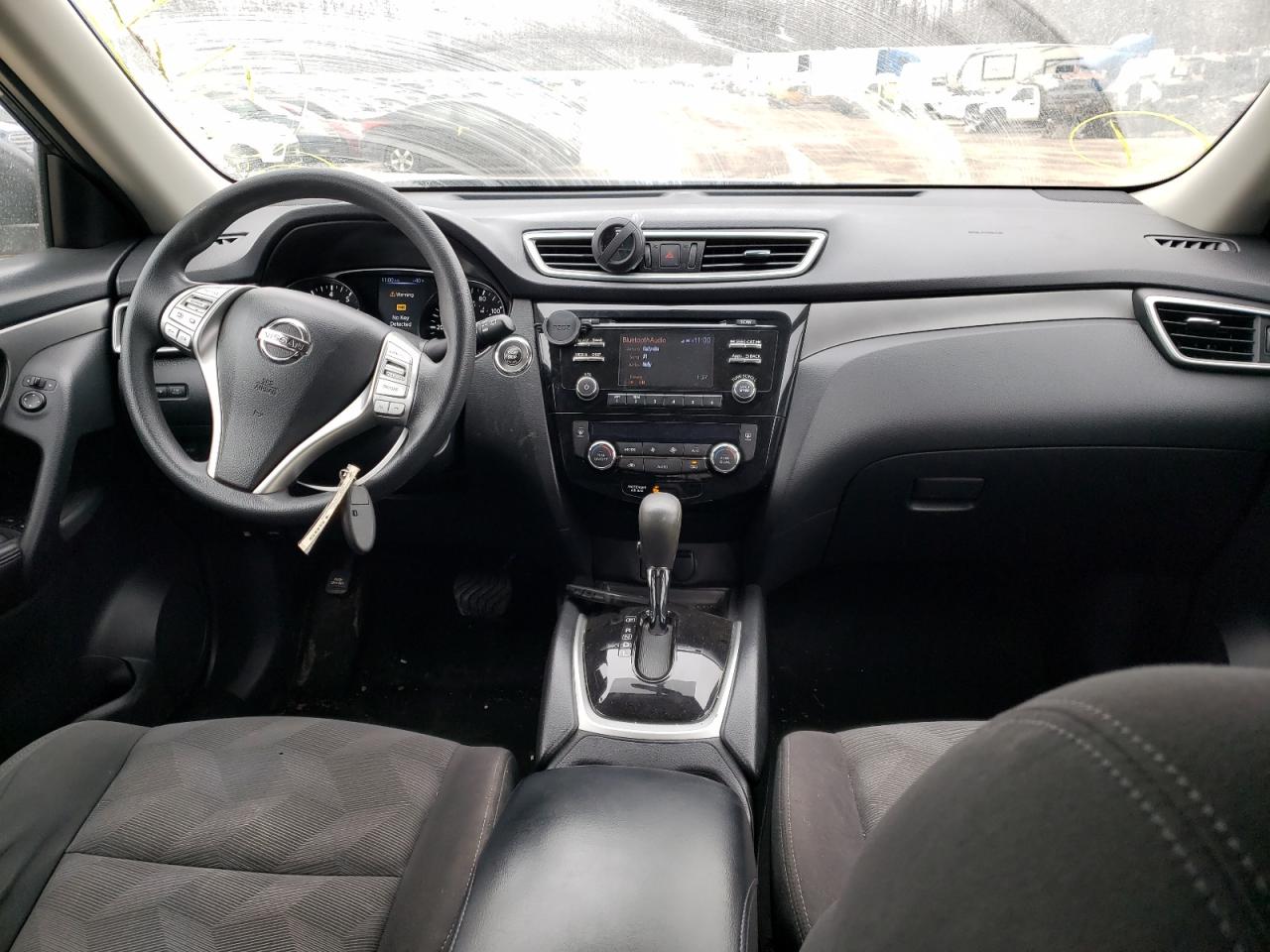 Photo 9 from auction – 2016 NISSAN ROGUE S with VIN KNMAT2MV2GP737585