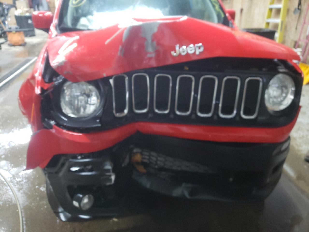 Photo 9 from auction – 2018 JEEP RENEGADE L with VIN ZACCJBBB7JPH04339
