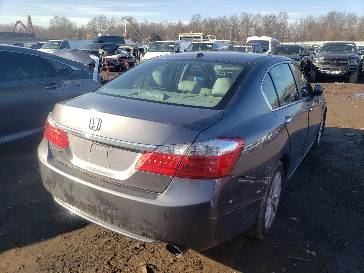 Photo 4 from auction – 2014 HONDA ACCORD EXL with VIN 1HGCR2F80EA077756