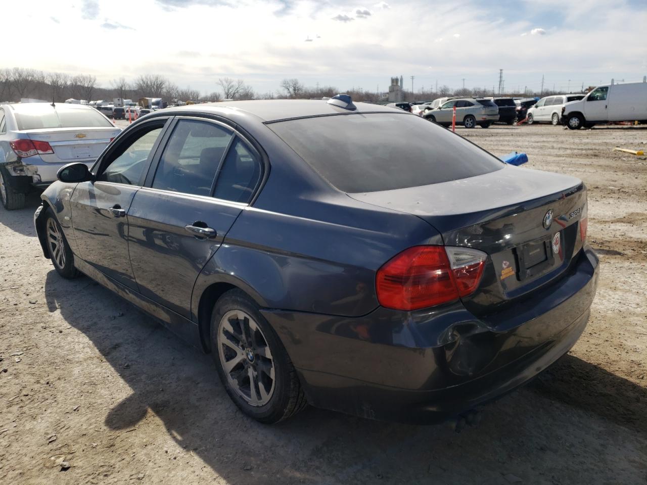 Photo 3 from auction – 2007 BMW 328 I with VIN WBAVA33577KX74799