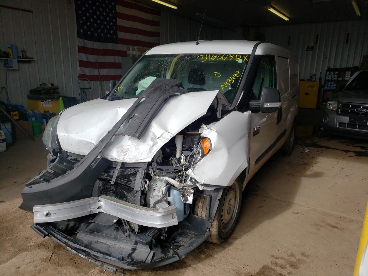 Photo 2 from auction – 2015 RAM PROMASTER with VIN ZFBERFAT4F6A43498