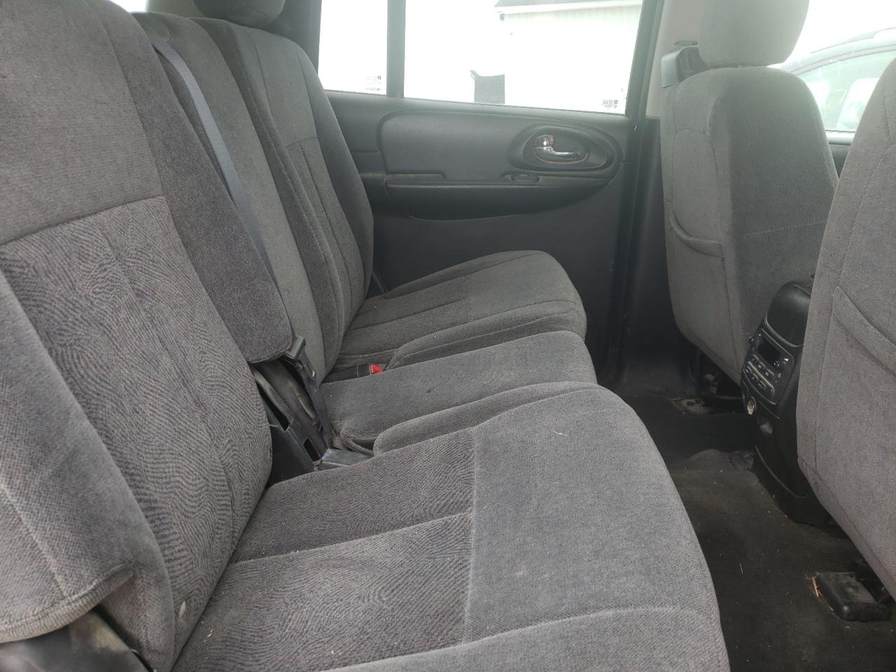 Photo 6 from auction – 2005 CHEVROLET TRAILBLAZE with VIN 1GNET16S756193044