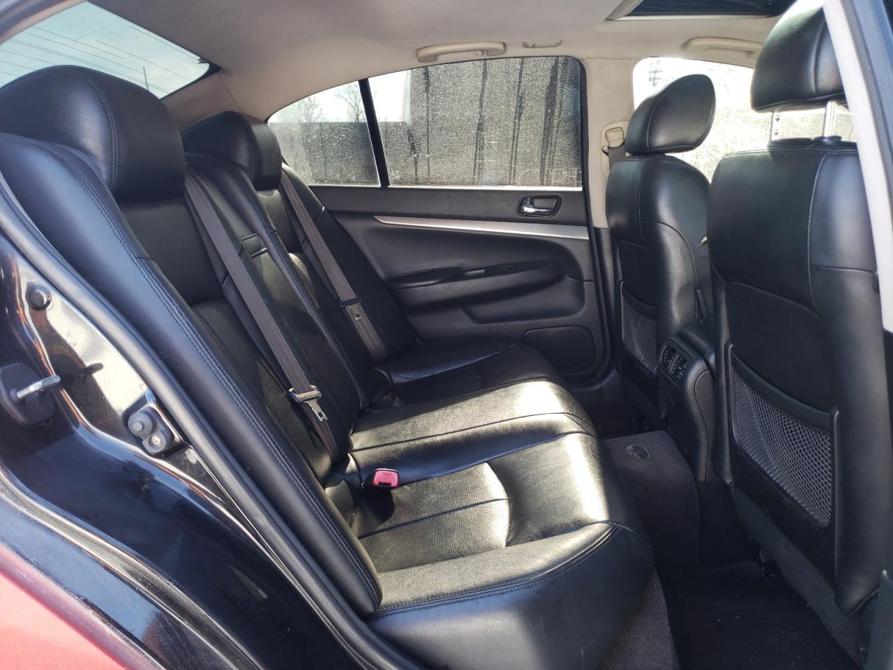 Photo 6 from auction – 2010 INFINITI G37 BASE with VIN JN1CV6AP1AM406220