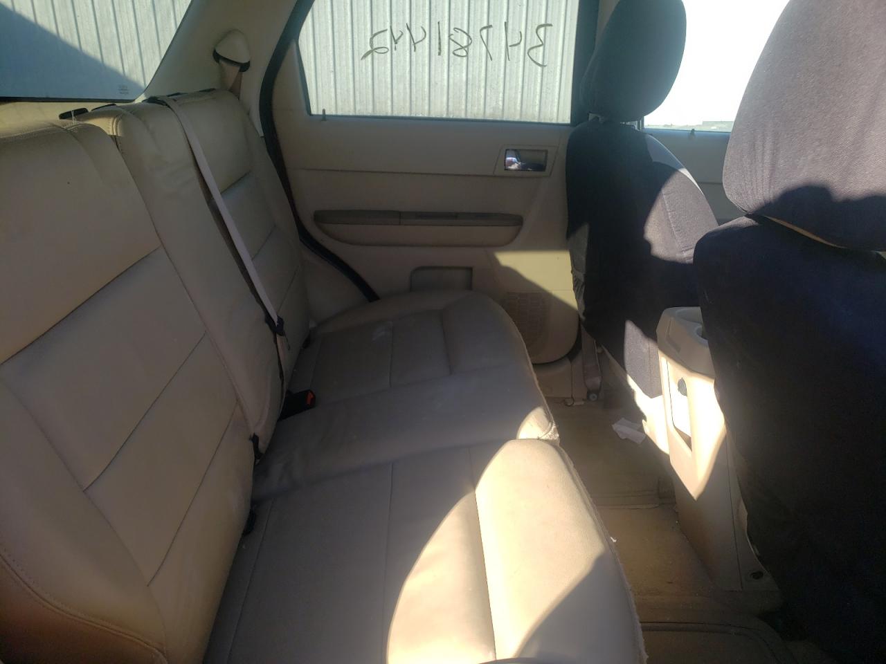 Photo 6 from auction – 2008 FORD ESCAPE with VIN 1FMCU94178KA62371