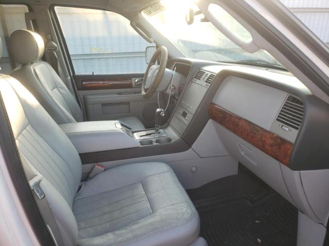 Photo 5 from auction – 2005 LINCOLN NAVIGATOR with VIN 5LMFU27505LJ09276