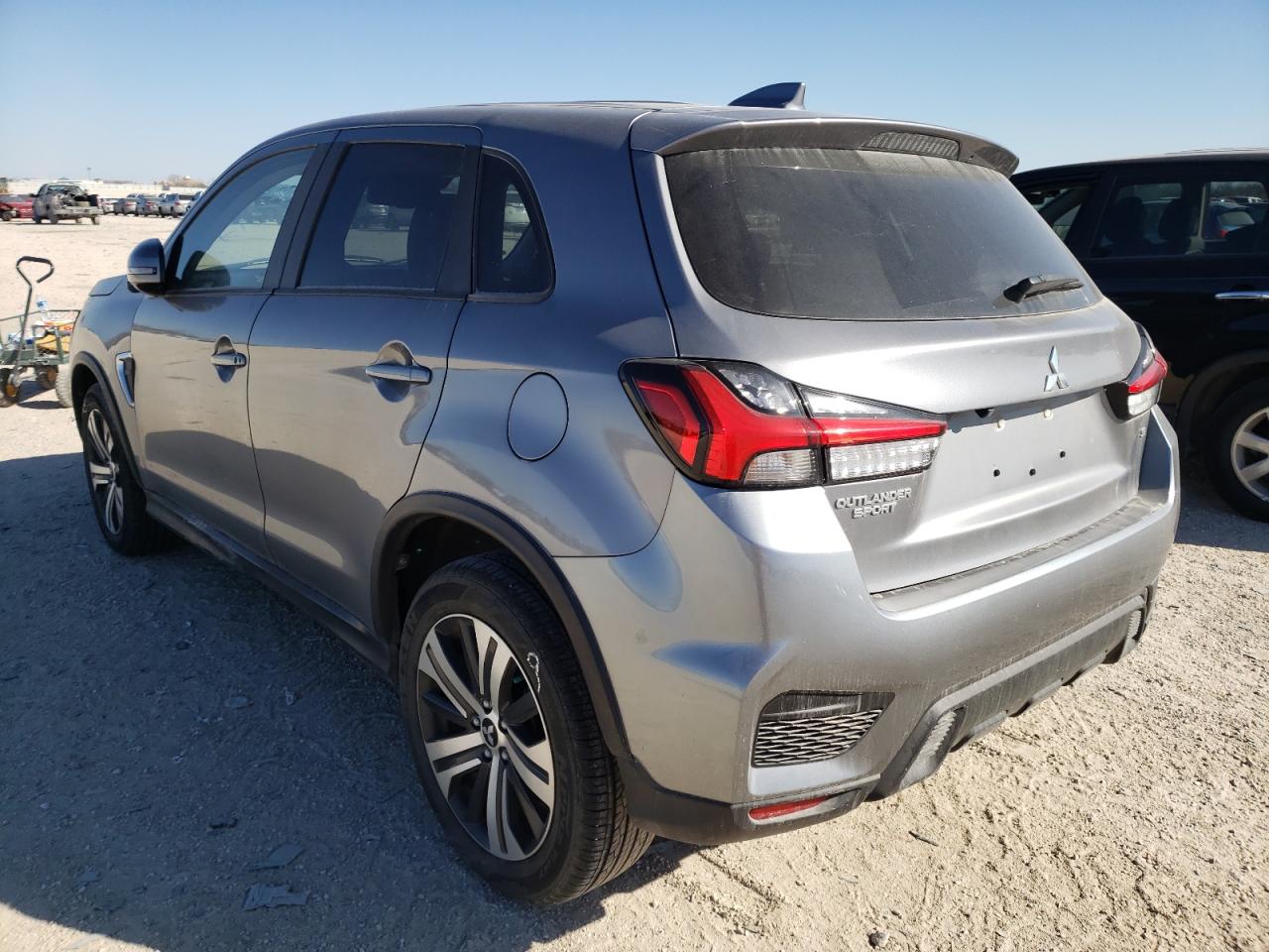 Photo 3 from auction – 2020 MITSUBISHI OUTLANDER with VIN JA4AP4AU4LU024334