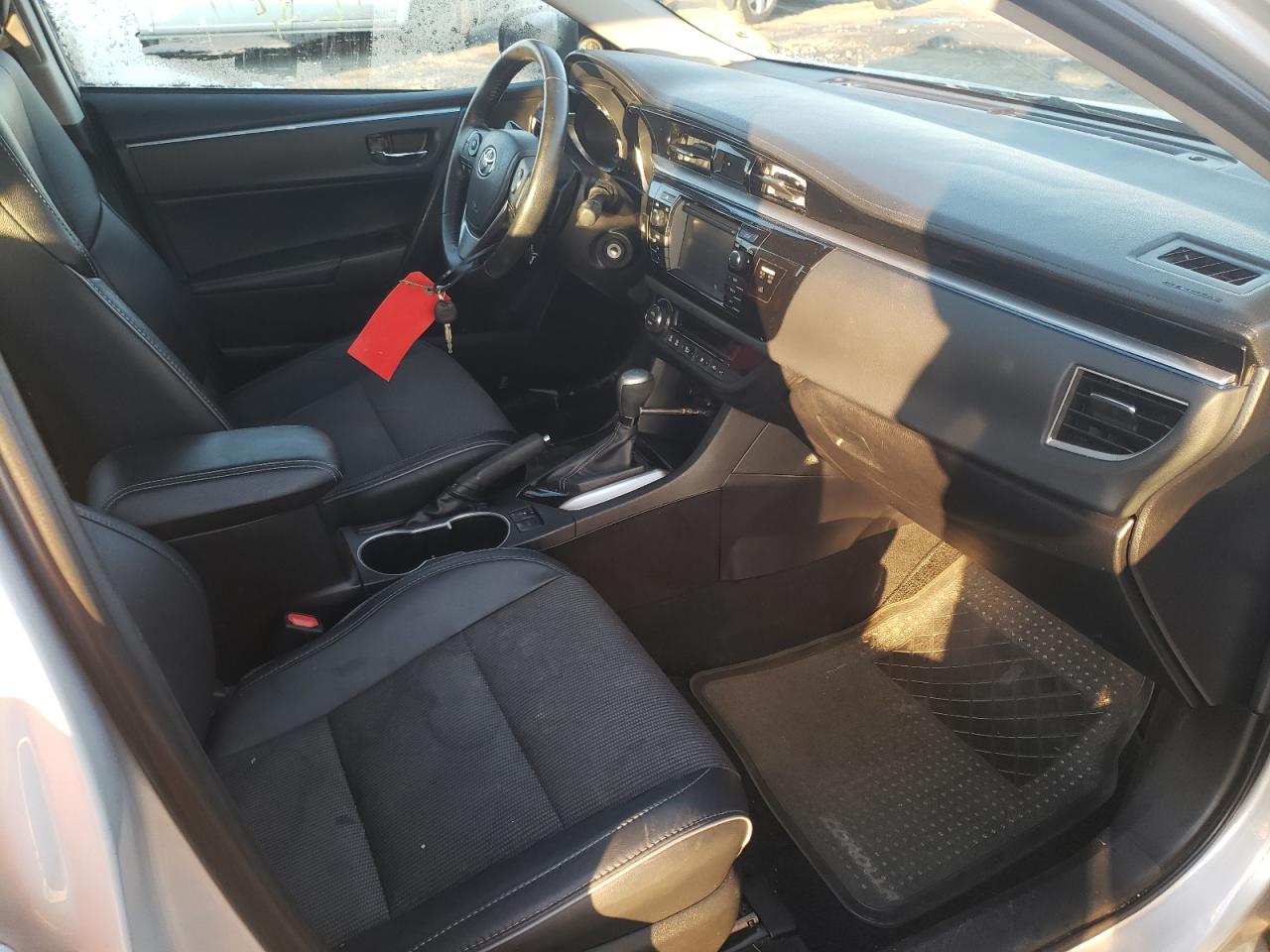 Photo 5 from auction – 2016 TOYOTA COROLLA L with VIN 2T1BURHE4GC489102