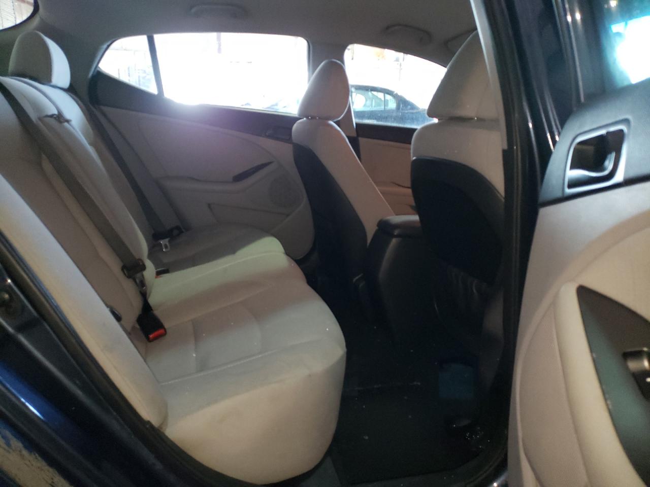Photo 6 from auction – 2015 KIA OPTIMA LX with VIN 5XXGM4A7XFG474518