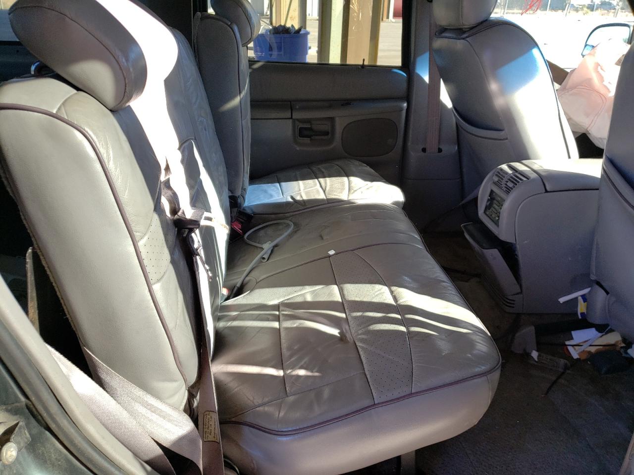 Photo 6 from auction – 1998 FORD EXPLORER with VIN 1FMZU32P2WZA78898