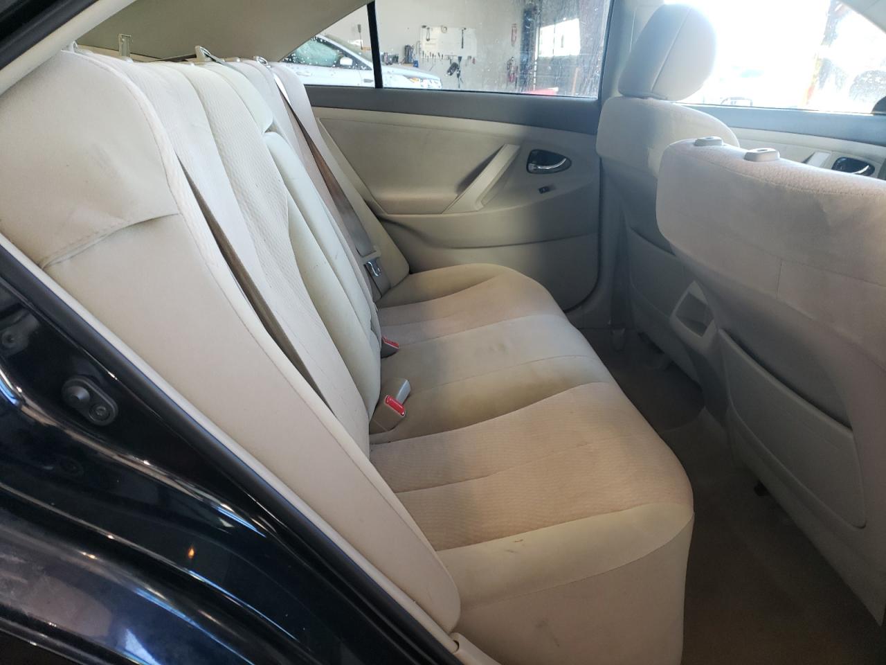 Photo 6 from auction – 2011 TOYOTA CAMRY BASE with VIN 4T1BF3EK1BU202923
