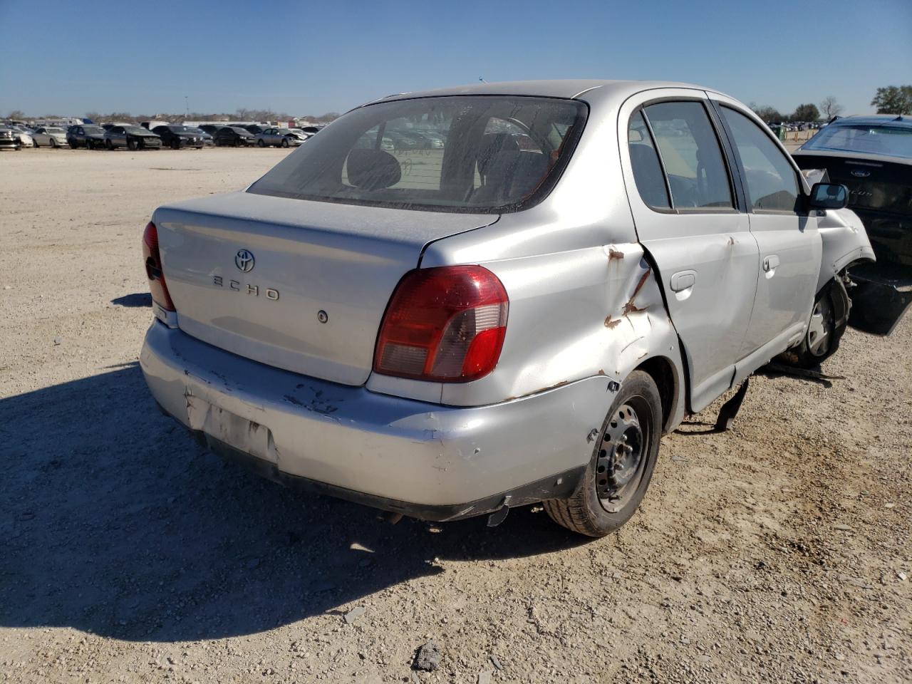 Photo 4 from auction – 2002 TOYOTA ECHO with VIN JTDBT123120210767