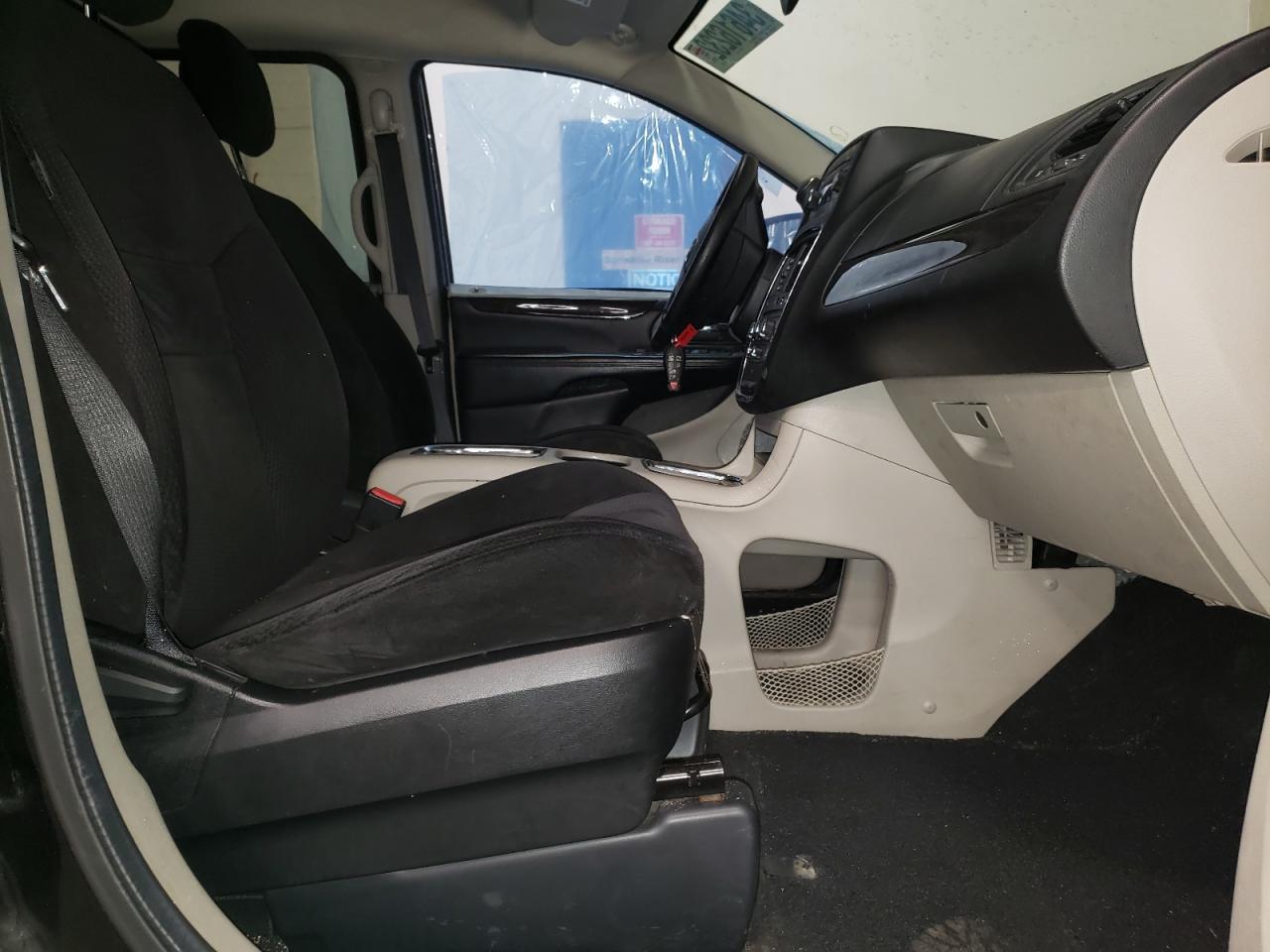 Photo 5 from auction – 2014 DODGE GRAND CARA with VIN 2C4RDGCG4ER267474