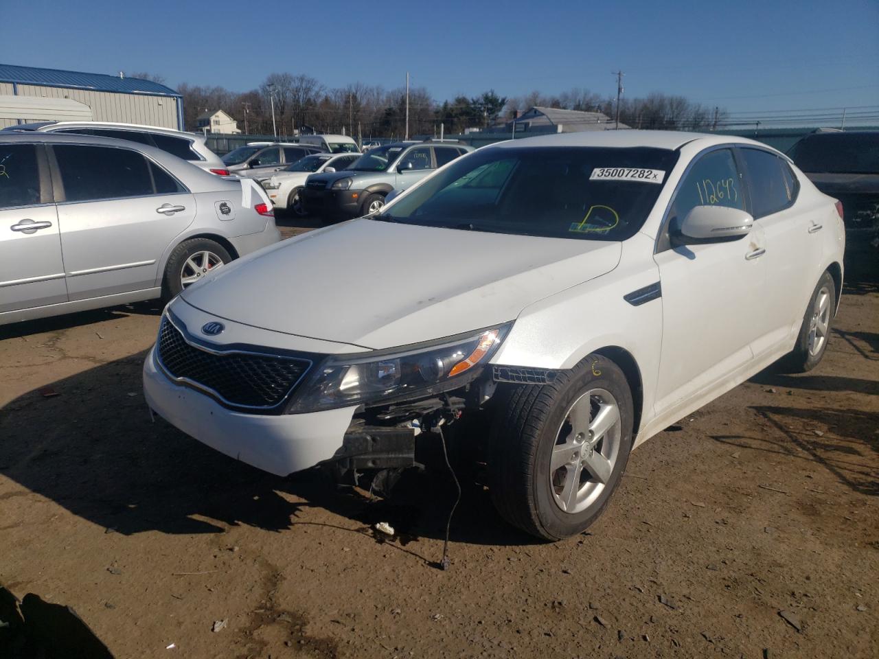 Photo 2 from auction – 2015 KIA OPTIMA with VIN 5XXGM4A72FG382691