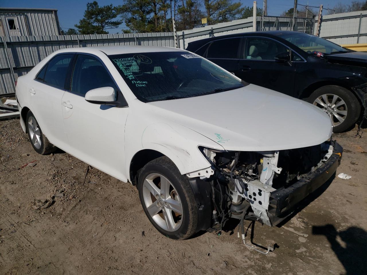 Photo 1 from auction – 2014 TOYOTA CAMRY L with VIN 4T1BF1FK1EU822310