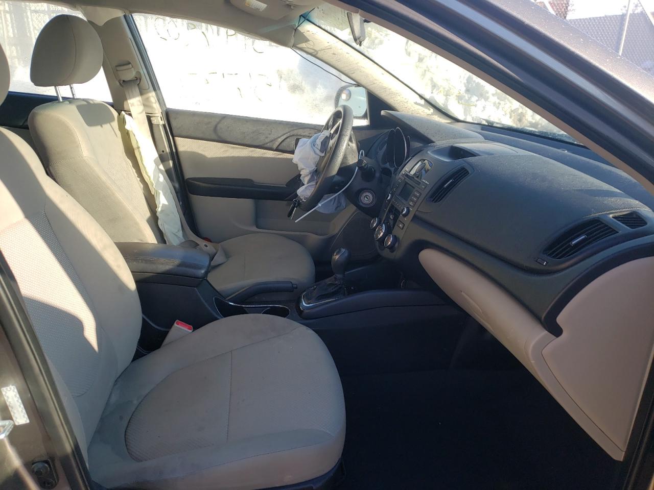 Foto 5 de la subasta – 2011 KIA FORTE EX con VIN KNAFU4A24B5443597