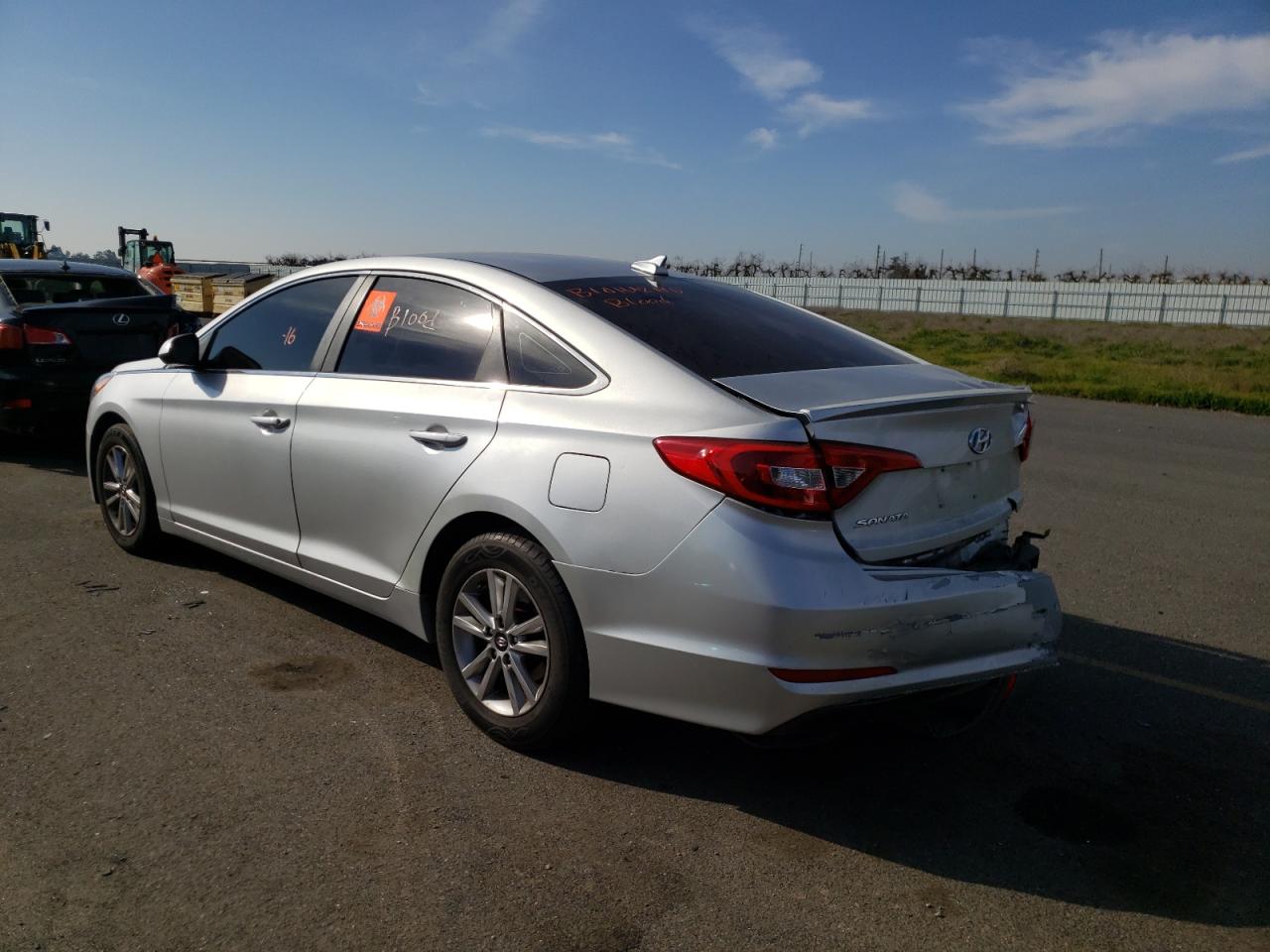 Photo 3 from auction – 2016 HYUNDAI SONATA SE with VIN 5NPE24AF2GH348874