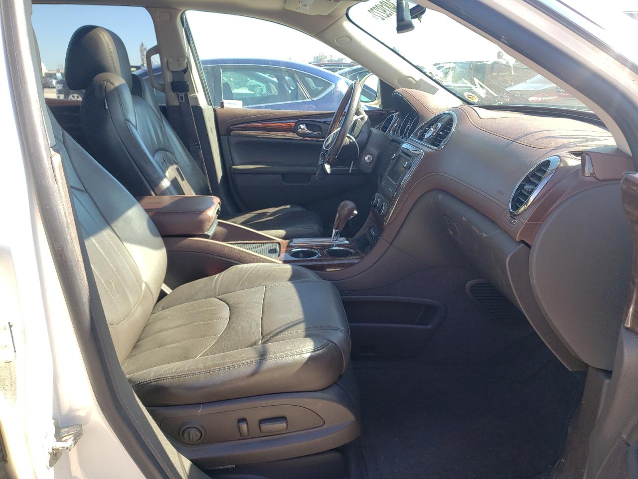 Photo 5 from auction – 2014 BUICK ENCLAVE with VIN 5GAKRBKD6EJ188312