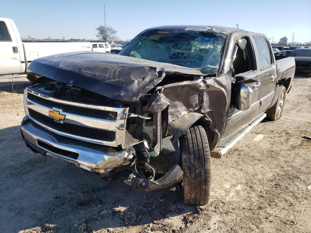 Photo 2 from auction – 2011 CHEVROLET SILVERADO with VIN 3GCPCSE01BG224841