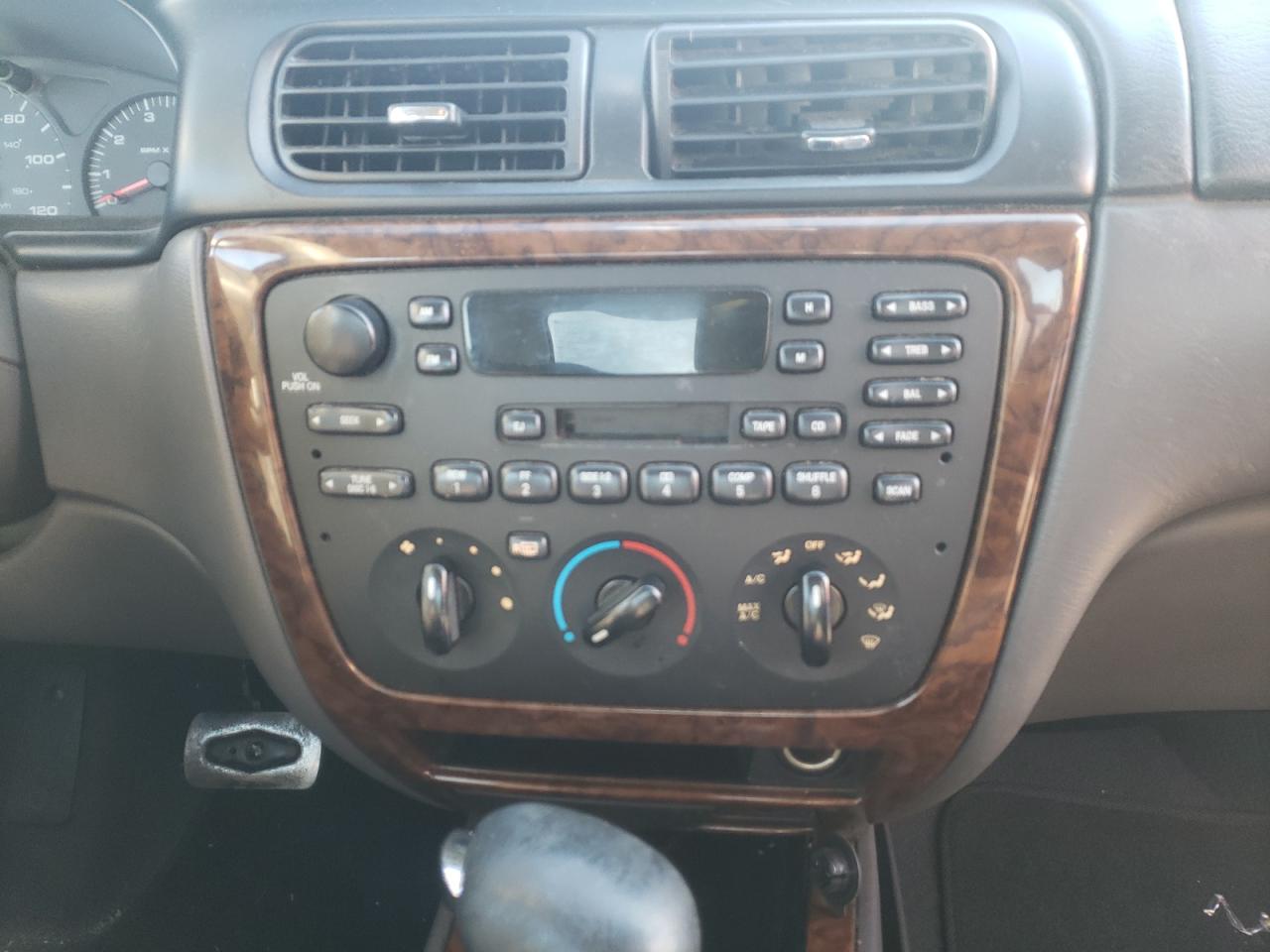 Photo 9 from auction – 2001 MERCURY SABLE LS with VIN 1MEFM53U61A611168