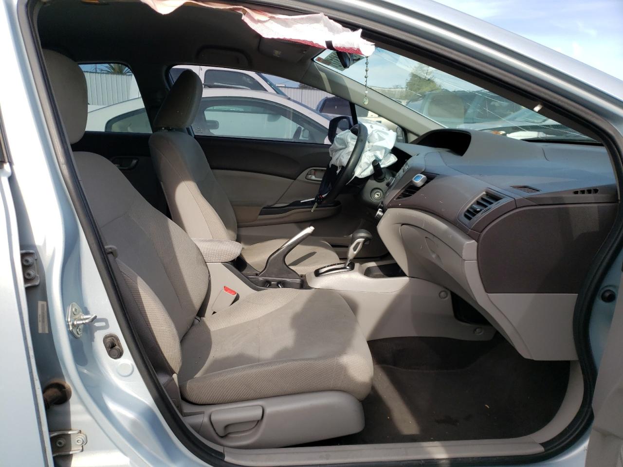 Photo 5 from auction – 2012 HONDA CIVIC LX with VIN 2HGFB2F55CH538178