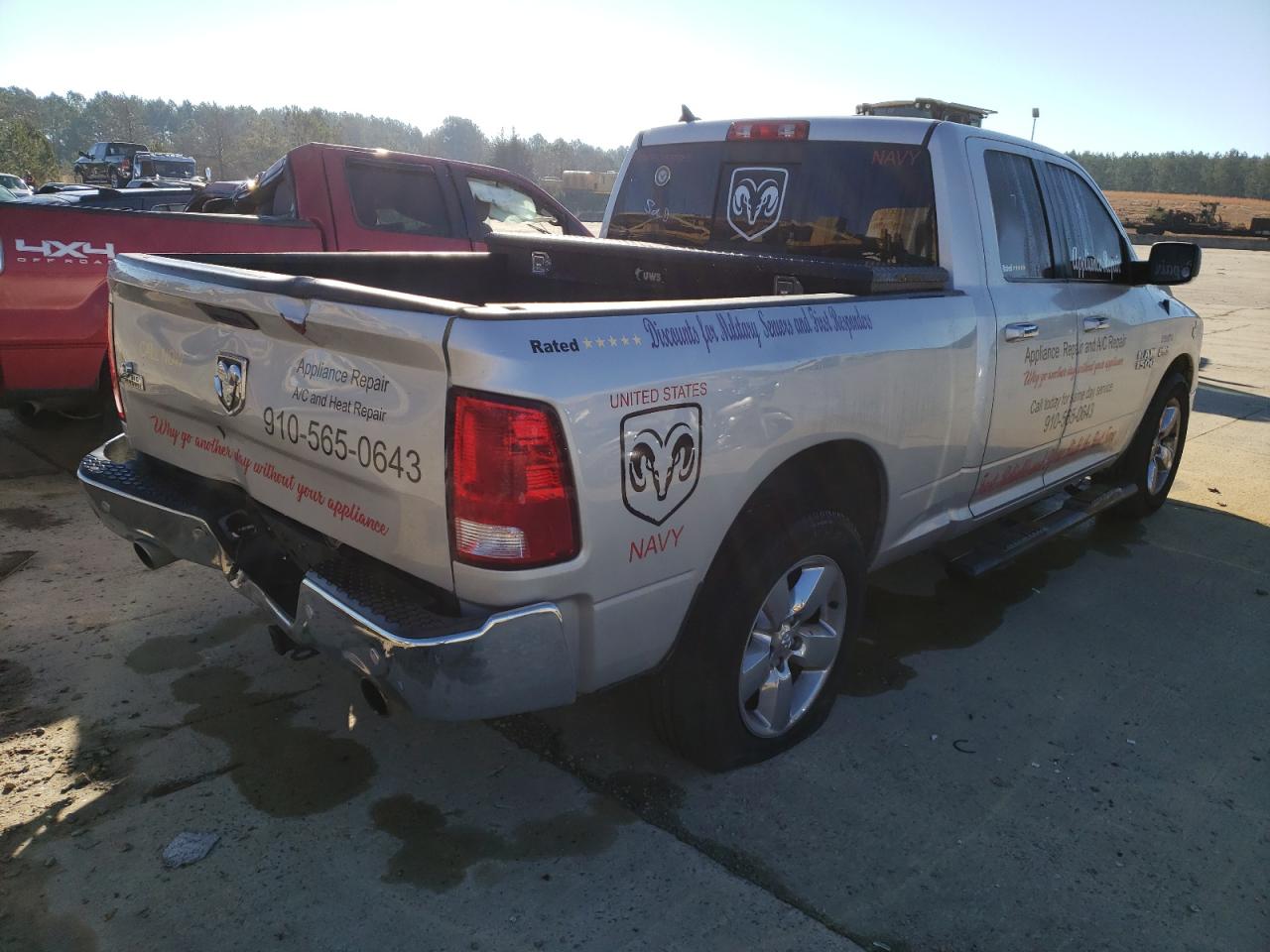 Photo 4 from auction – 2018 DODGE RAM 1500 with VIN 1C6RR6GTXJS105013