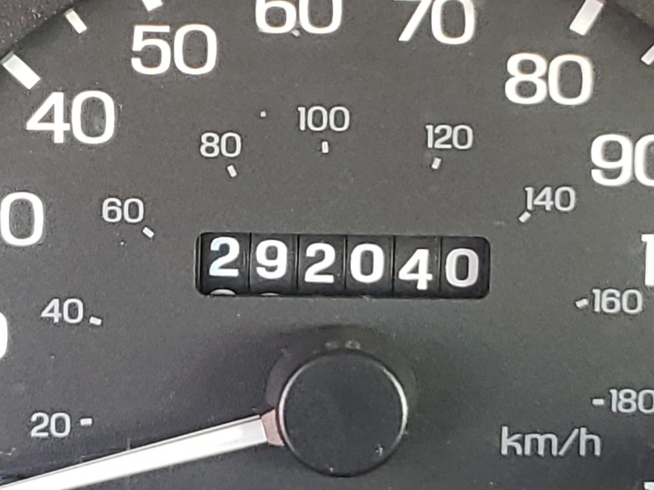 Photo 8 from auction – 2002 FORD ESCORT ZX2 with VIN 3FAFP11352R129560