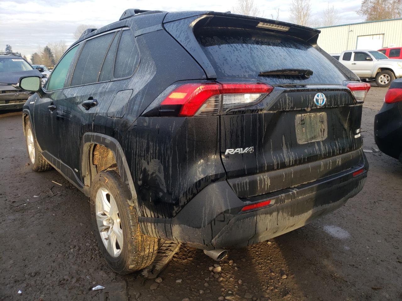Photo 3 from auction – 2021 TOYOTA RAV4 LE with VIN 4T3M6RFVXMU028753