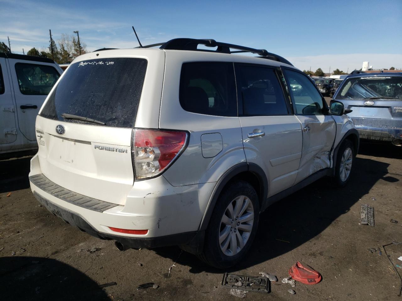 Photo 4 from auction – 2012 SUBARU FORESTER with VIN JF2SHBEC1CH413049