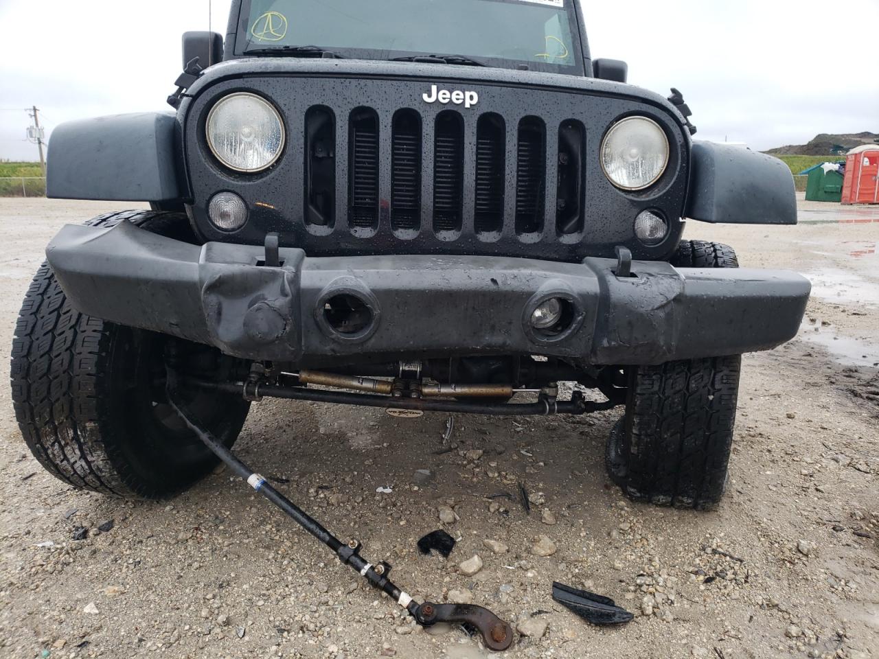 Photo 9 from auction – 2014 JEEP WRANGLER U with VIN 1C4BJWDGXEL134925