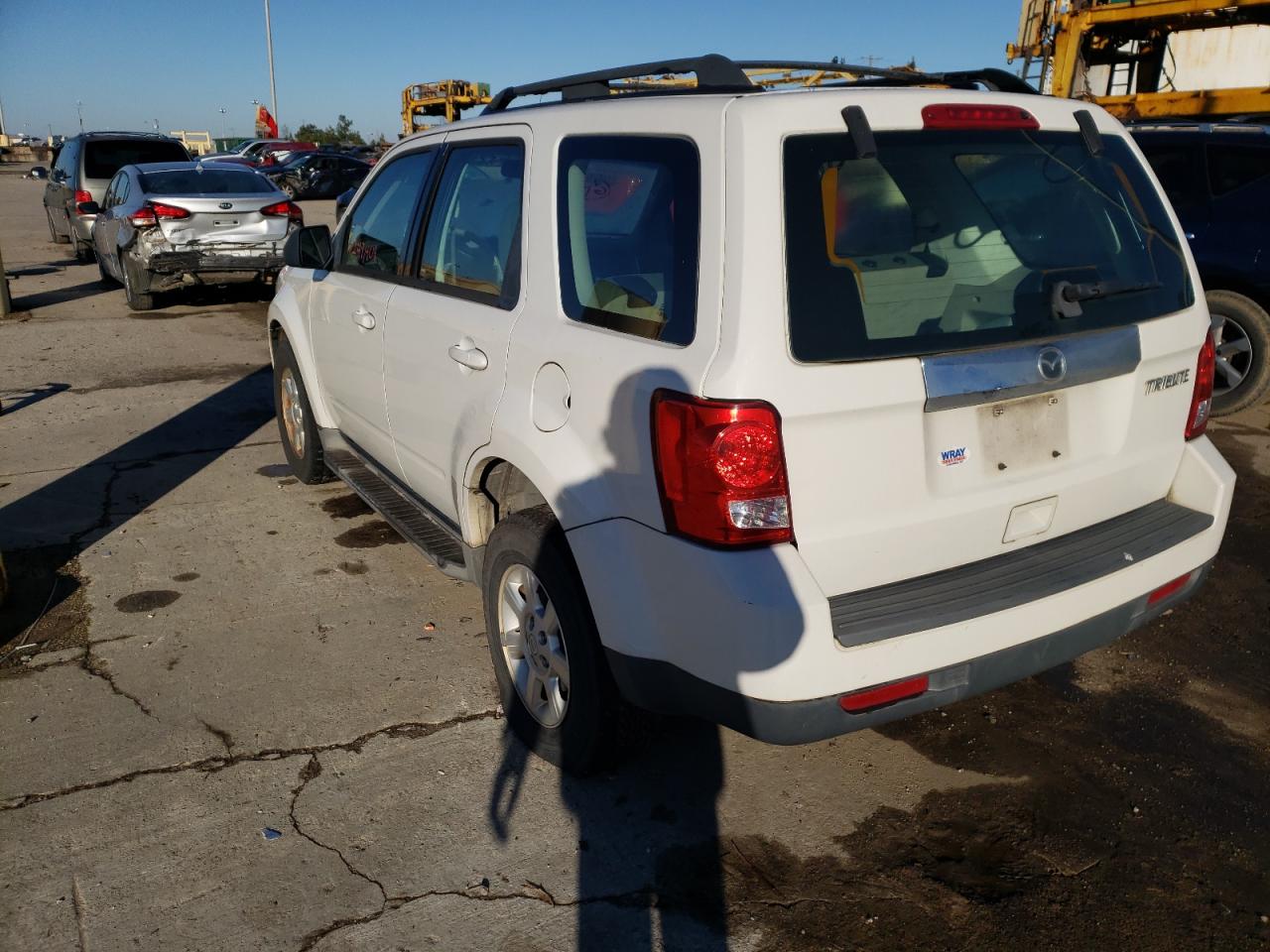 Photo 3 from auction – 2011 MAZDA TRIBUTE with VIN 4F2CY0C74BKM00097