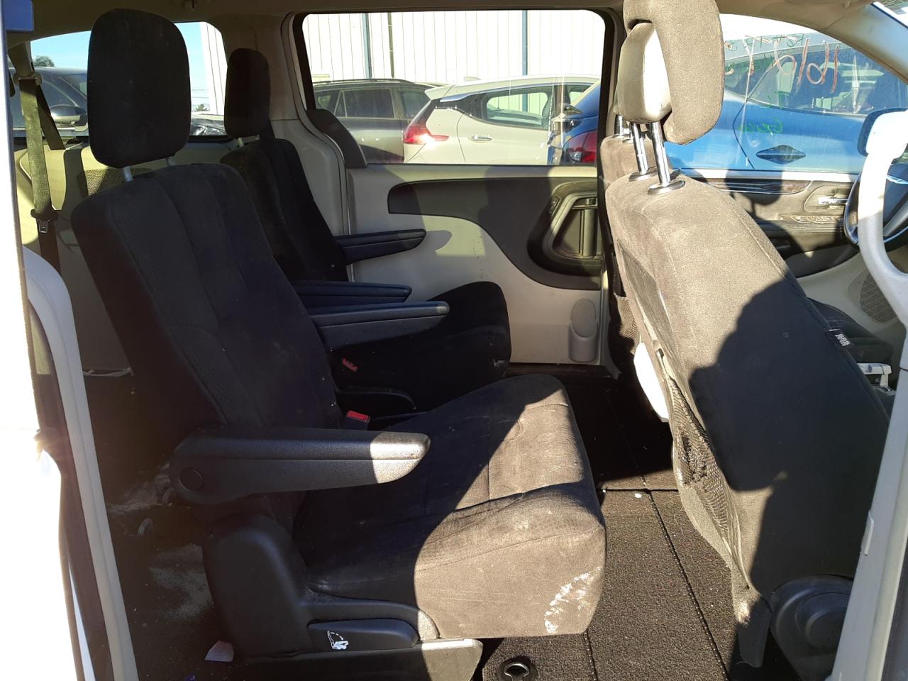Zdjęcie 6 z aukcji – 2011 CHRYSLER TOWN & COU z VIN 2A4RR5DG6BR797472