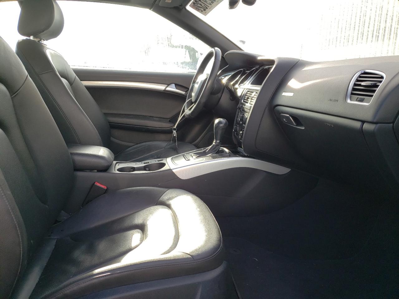 Photo 5 from auction – 2011 AUDI A5 PREMIUM with VIN WAUJFAFH6BN016521