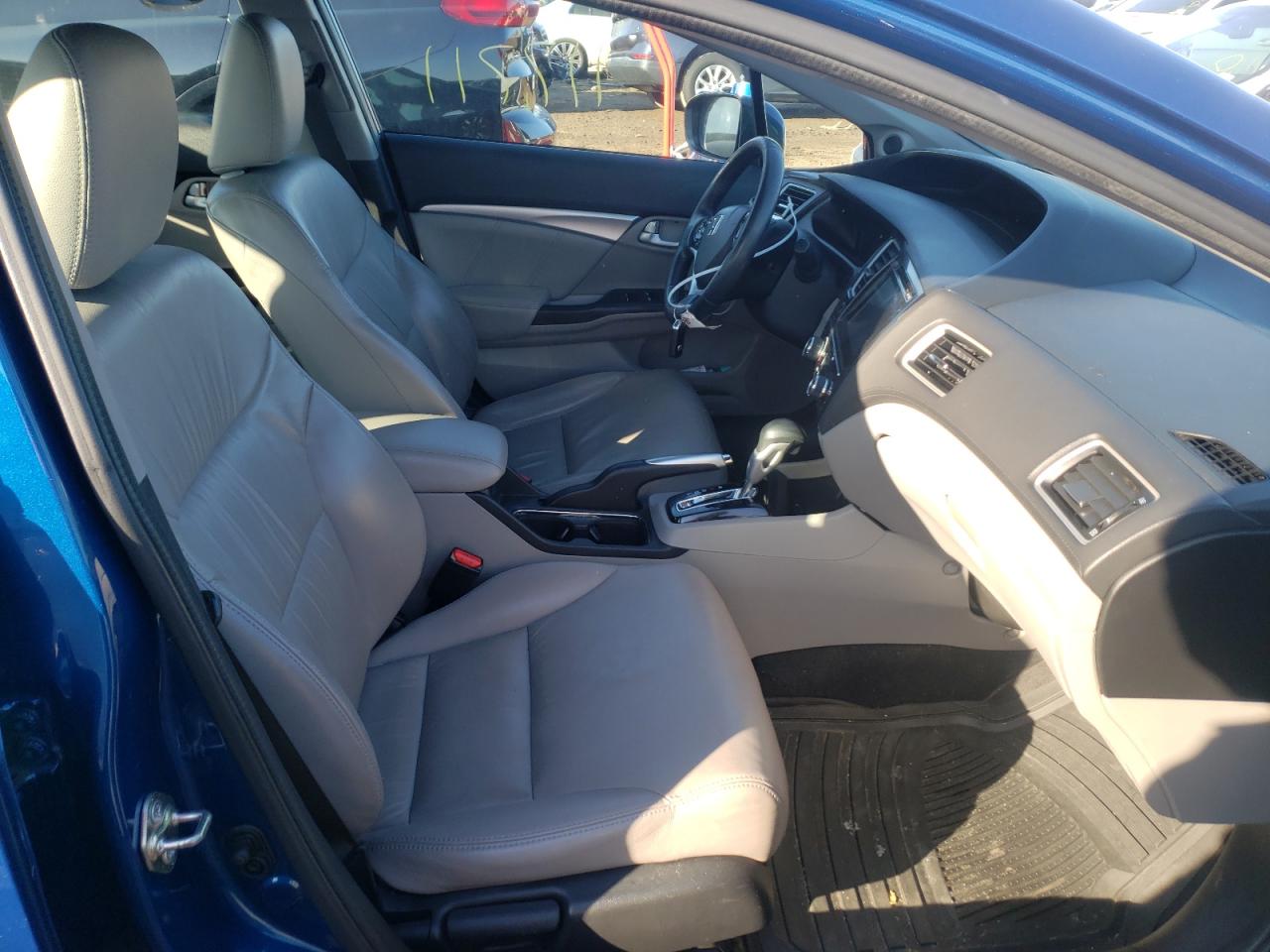 Photo 5 from auction – 2015 HONDA CIVIC EXL with VIN 19XFB2F93FE226006