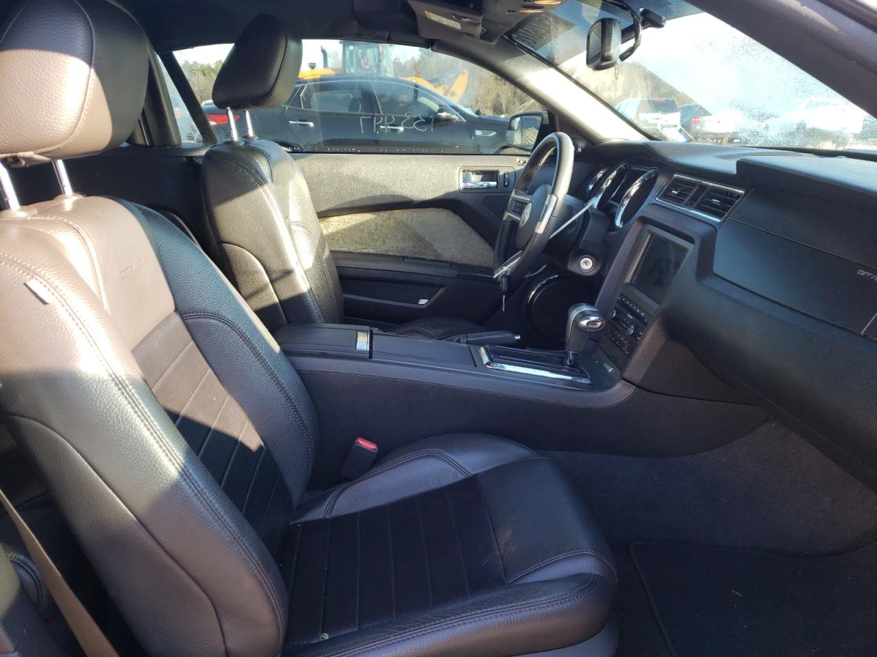 Photo 5 from auction – 2011 FORD MUSTANG with VIN 1ZVBP8FF2B5145123