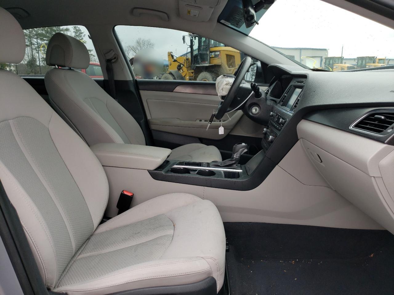 Photo 5 from auction – 2016 HYUNDAI SONATA SPO with VIN 5NPE34AF4GH428335