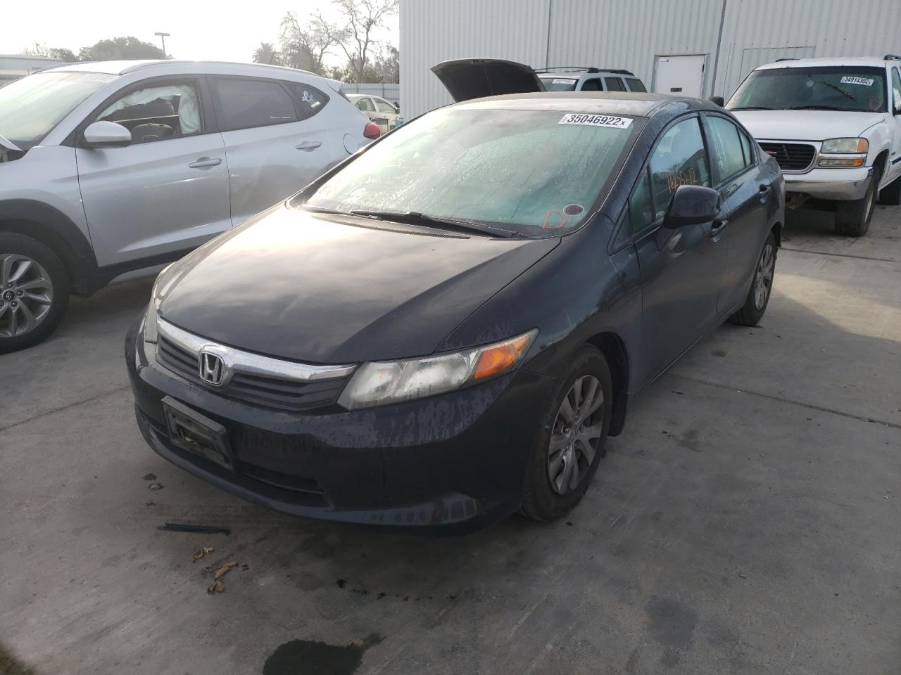 Photo 2 from auction – 2012 HONDA CIVIC LX with VIN 19XFB2F52CE364595