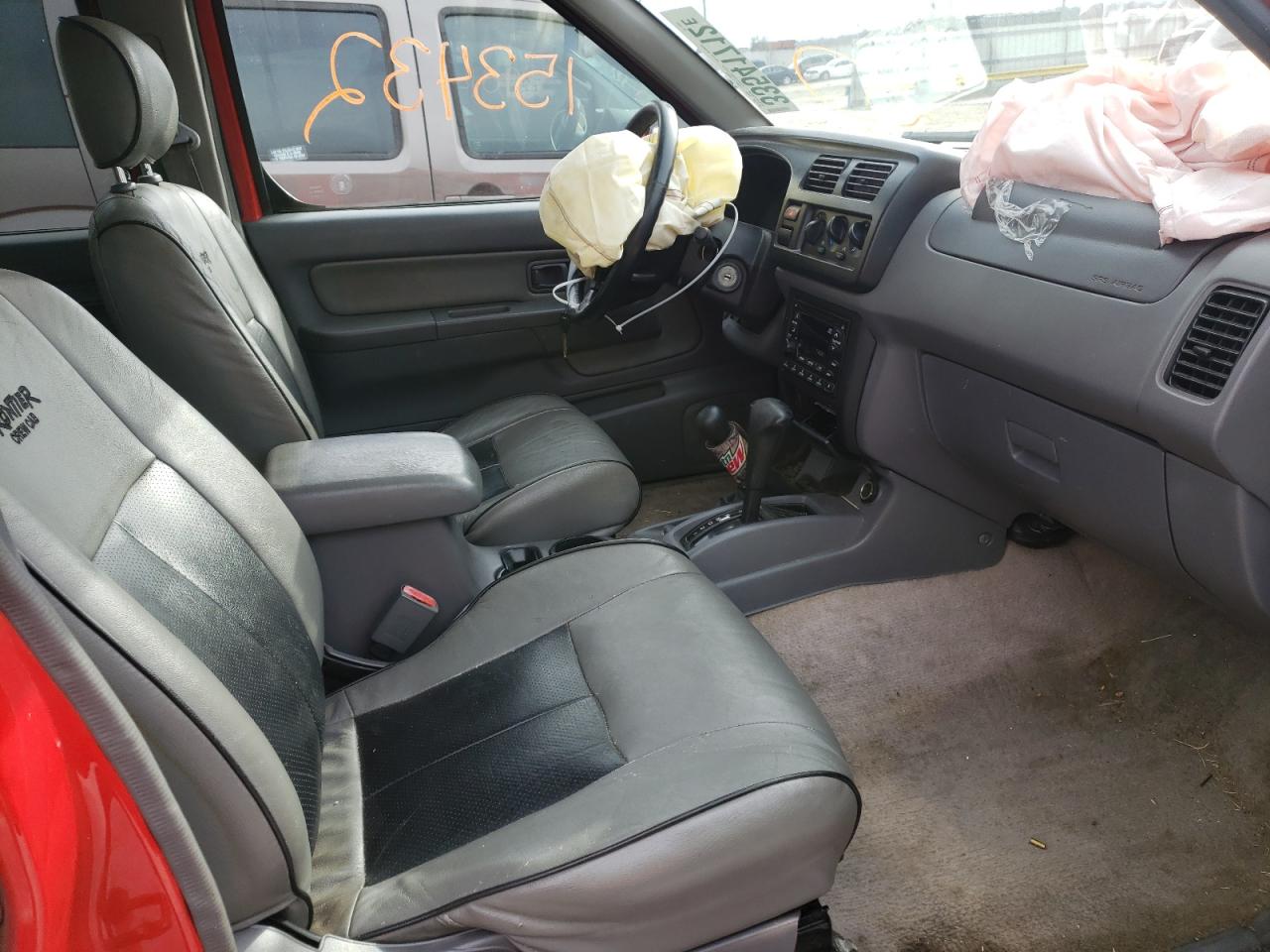 Photo 5 from auction – 2000 NISSAN FRONTIER C with VIN 1N6ED27Y5YC373804