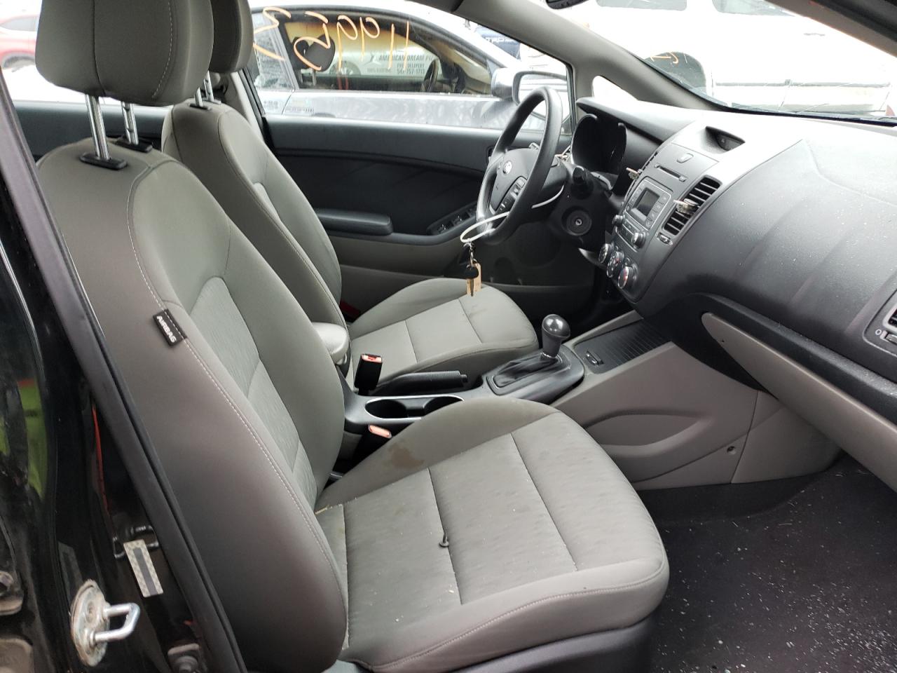 Photo 5 from auction – 2015 KIA FORTE LX with VIN KNAFK4A63F5310571