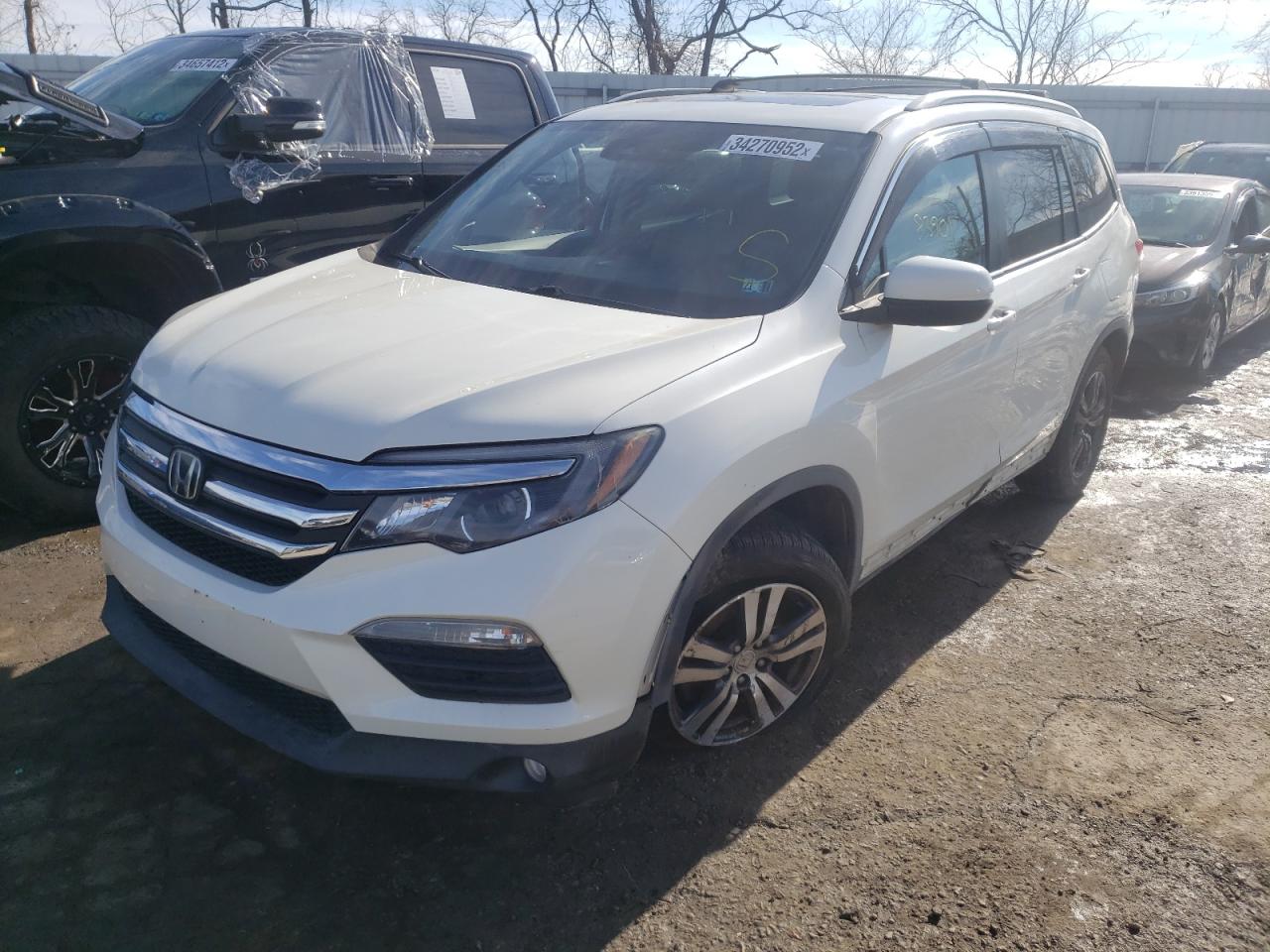 Photo 2 from auction – 2016 HONDA PILOT EXL with VIN 5FNYF6H60GB033976