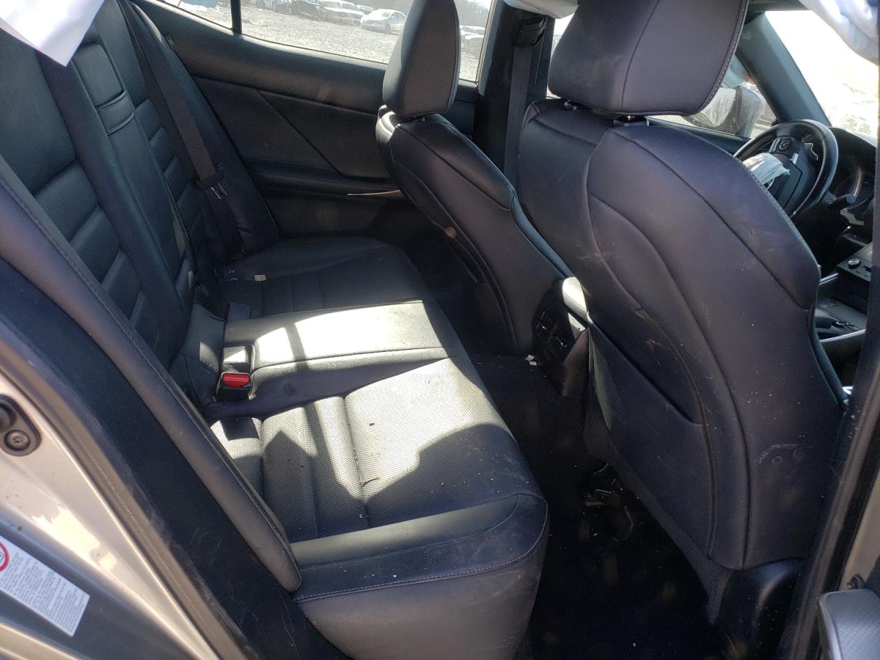 Photo 6 from auction – 2016 LEXUS IS 350 with VIN JTHBE1D20G5025987