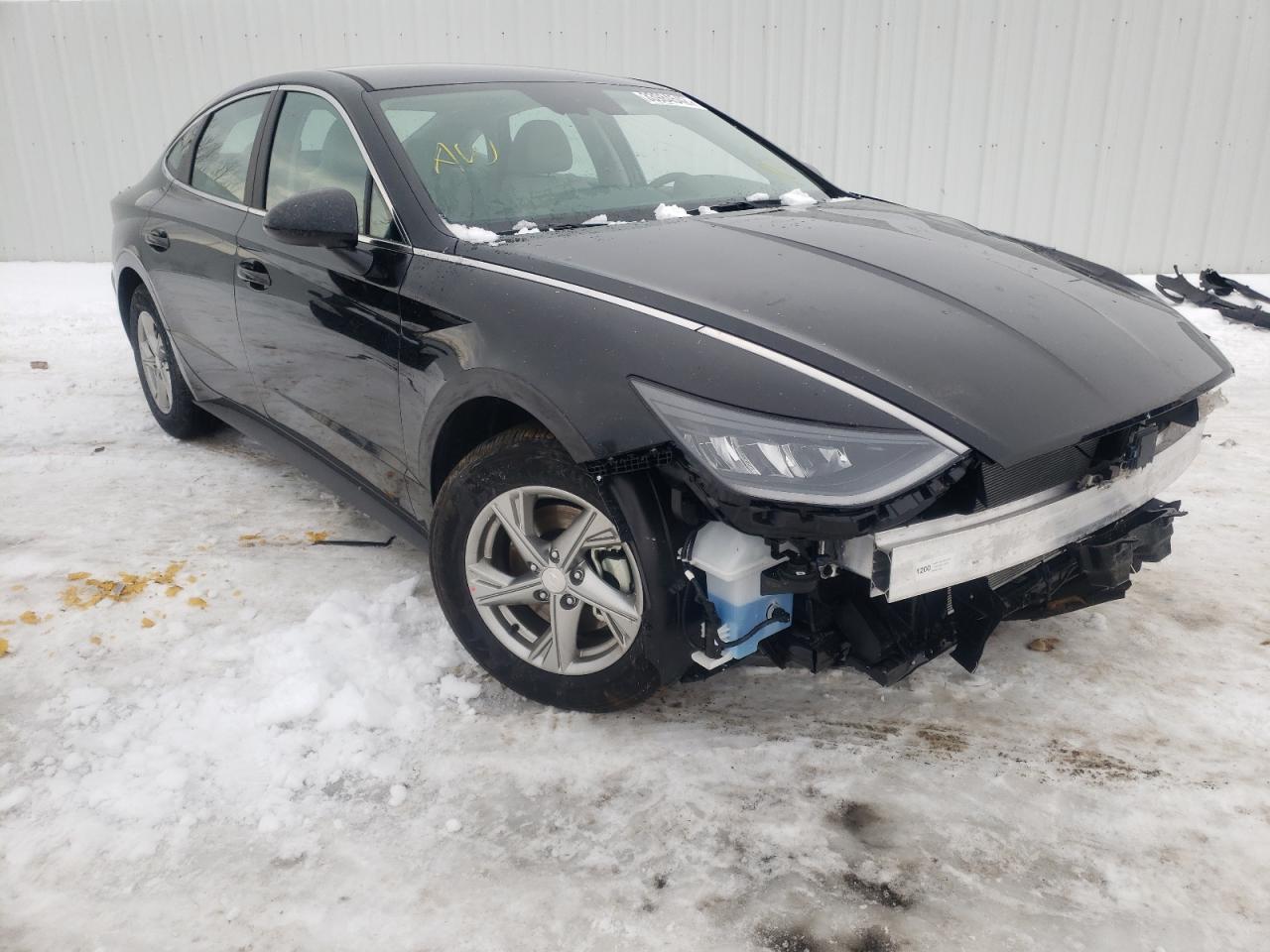 HYUNDAI SONATA SE 2022 with VIN 5NPEG4JA6NH145733 - Photo from auction