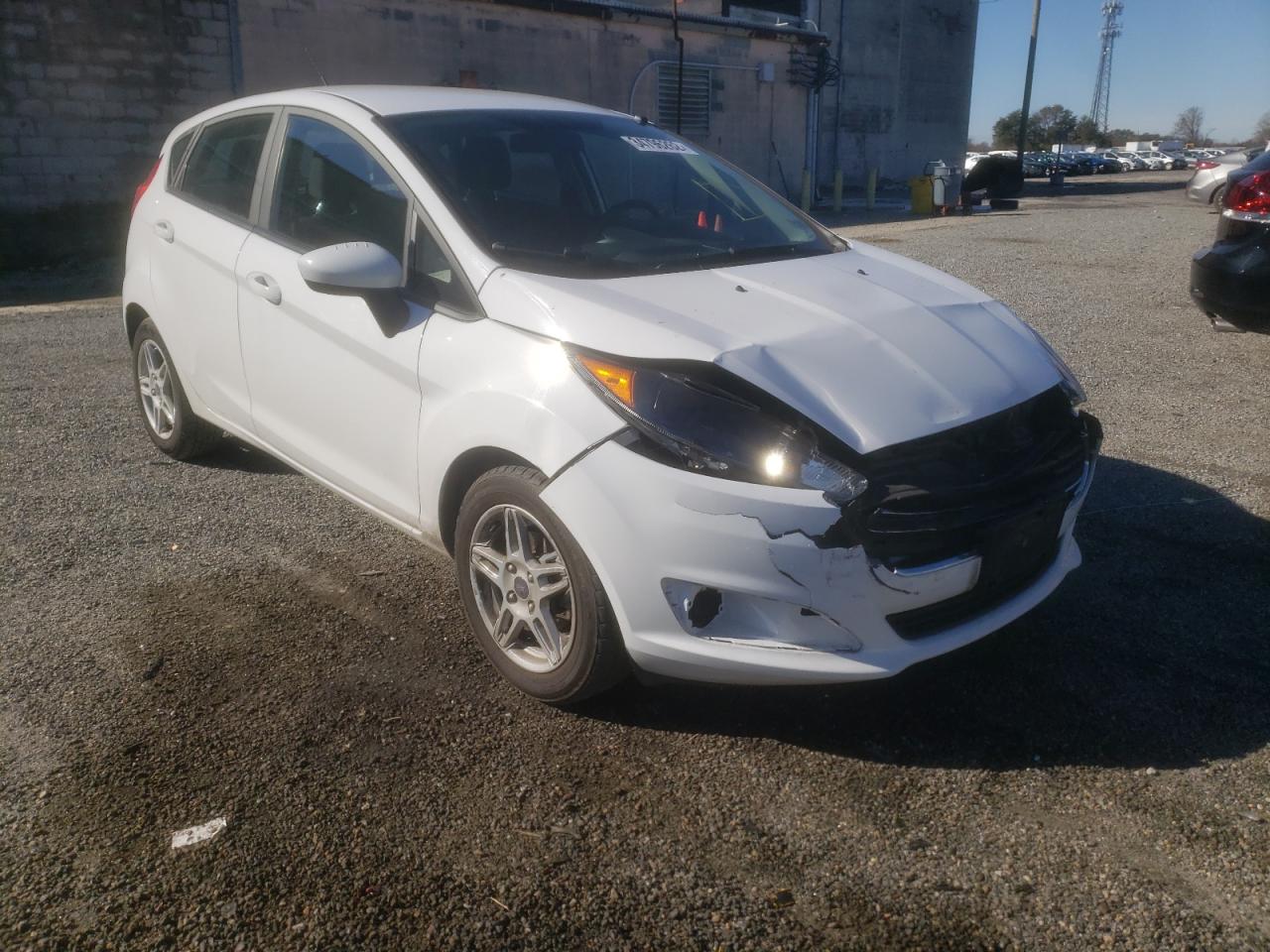 Photo 1 from auction – 2018 FORD FIESTA SE with VIN 3FADP4EJXJM103890