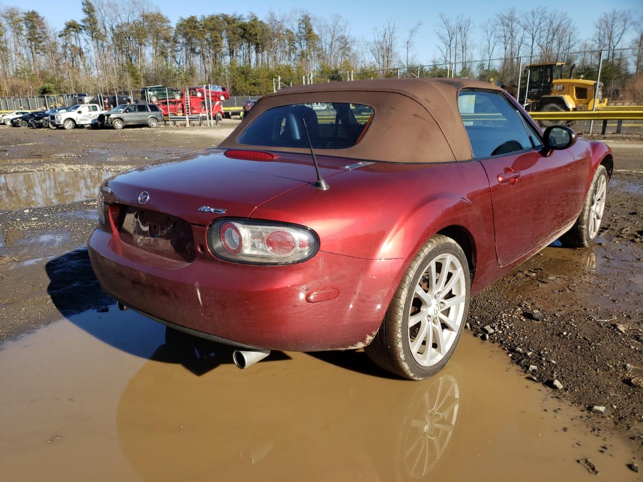 Photo 4 from auction – 2007 MAZDA MX-5 MIATA with VIN JM1NC25FX70135566