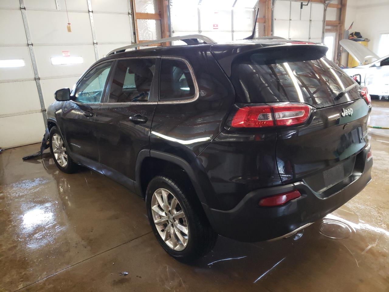Photo 3 from auction – 2016 JEEP CHEROKEE L with VIN 1C4PJLDB9GW324578