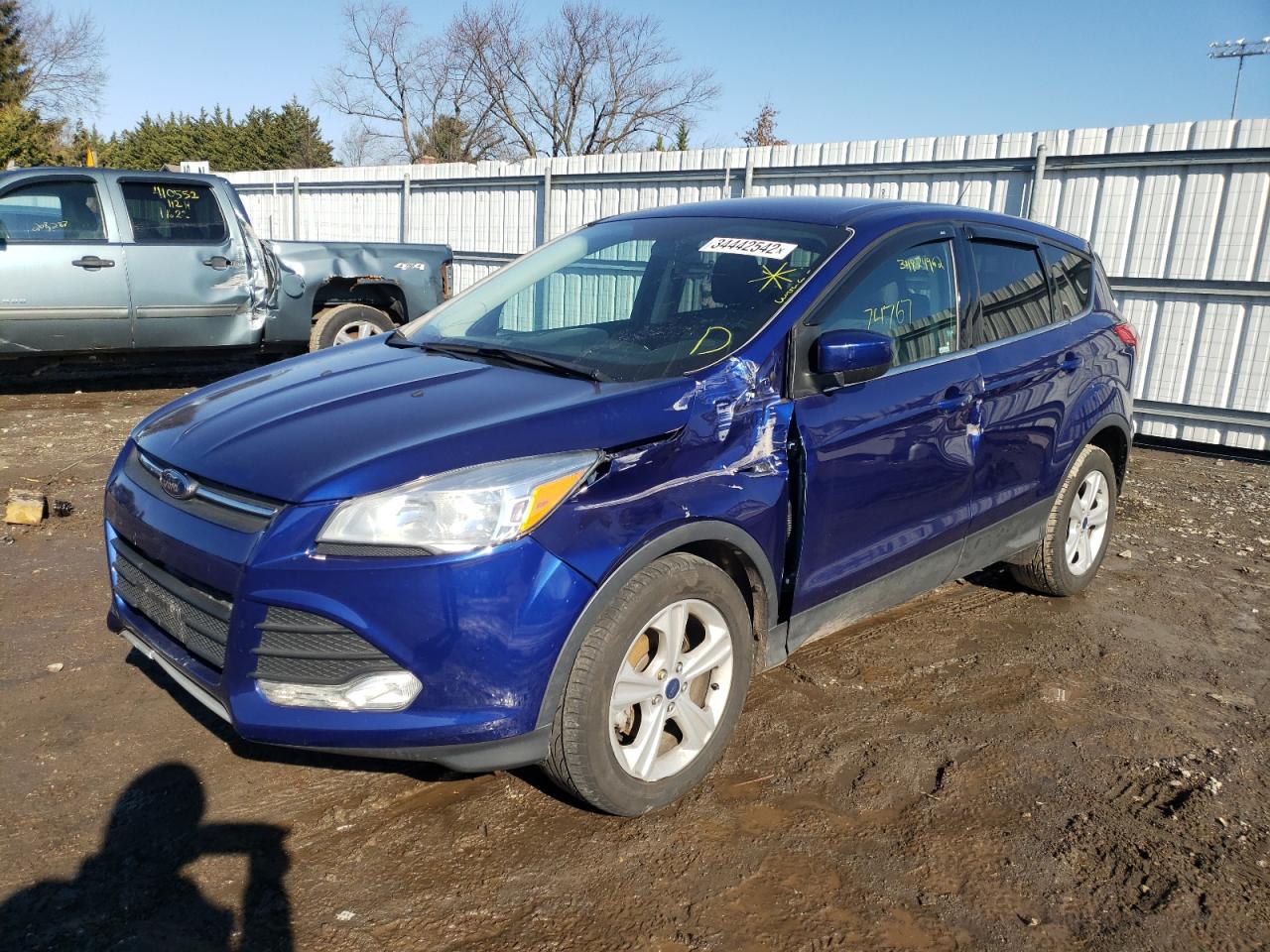 Photo 2 from auction – 2016 FORD ESCAPE SE with VIN 1FMCU0G70GUC04784
