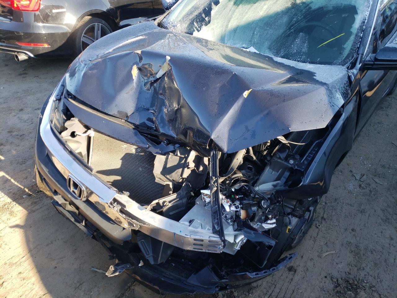 Photo 9 from auction – 2016 HONDA CIVIC EX with VIN 19XFC2F7XGE042047
